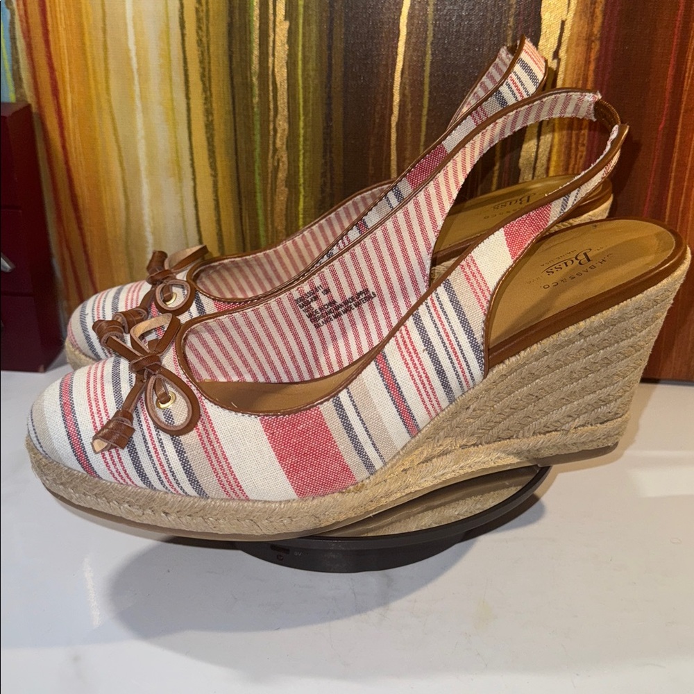 “SOLD” NWOT G.H. Bass & Co. Kim Stripe Wedge Slingback Sandals - Women’s 10M